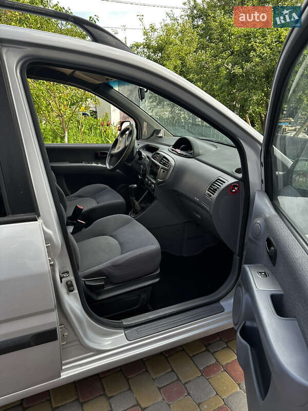 Минивэн Hyundai Matrix 2005 в Виннице