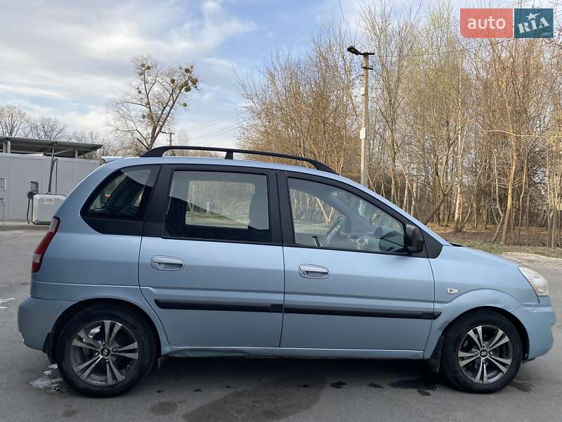 Минивэн Hyundai Matrix 2008 в Киеве