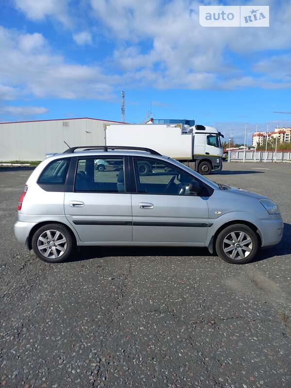 Минивэн Hyundai Matrix 2008 в Киеве