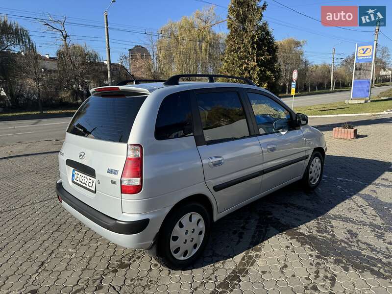 Минивэн Hyundai Matrix 2008 в Черновцах