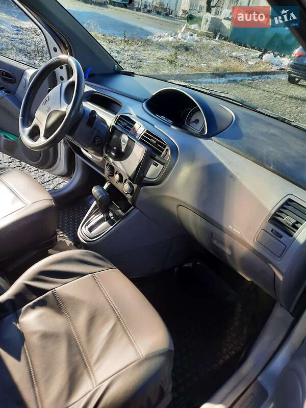 Минивэн Hyundai Matrix 2007 в Хмельницком