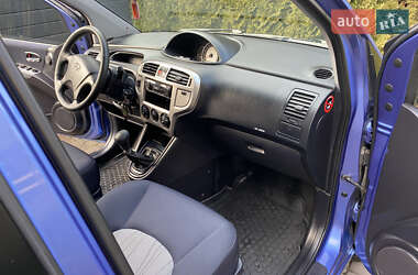 Минивэн Hyundai Matrix 2008 в 
