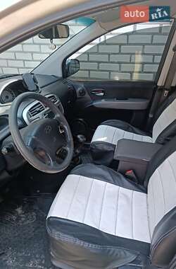 Минивэн Hyundai Matrix 2008 в 
