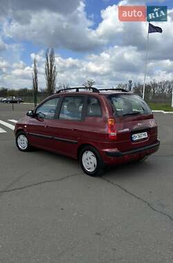 Минивэн Hyundai Matrix 2003 в 
