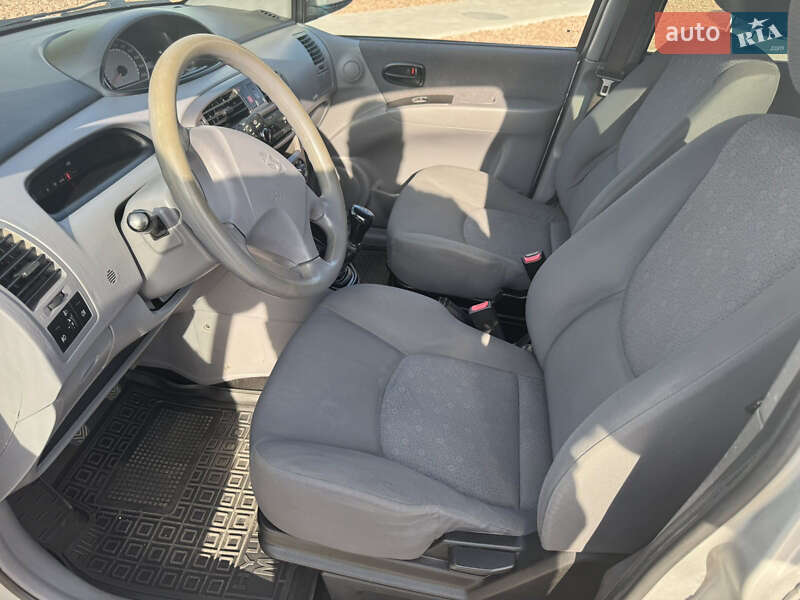 Минивэн Hyundai Matrix 2007 в Житомире