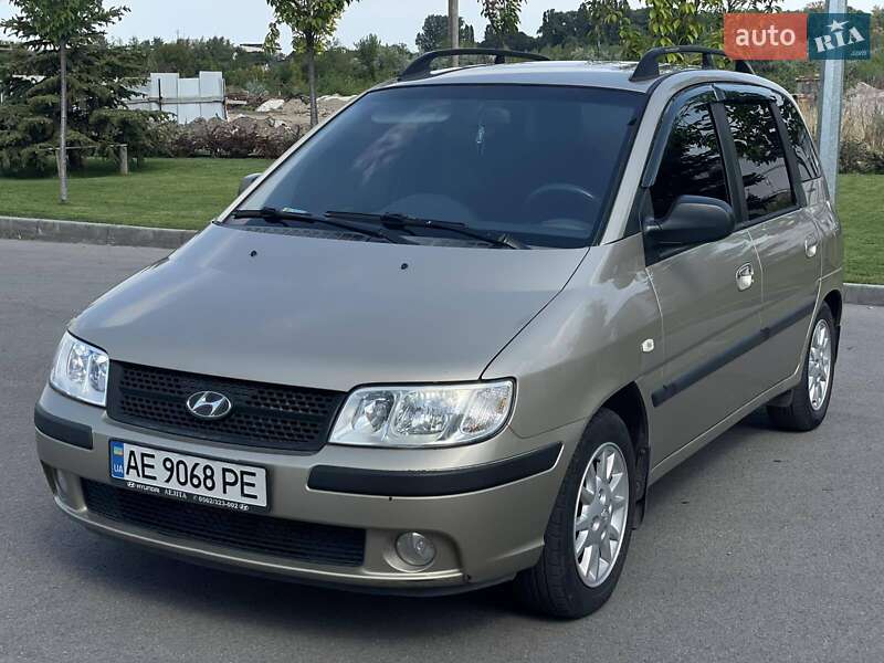 Мінівен Hyundai Matrix 2006 в Дніпрі