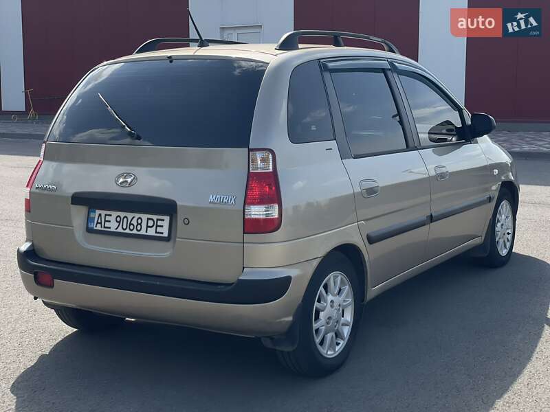 Мінівен Hyundai Matrix 2006 в Дніпрі