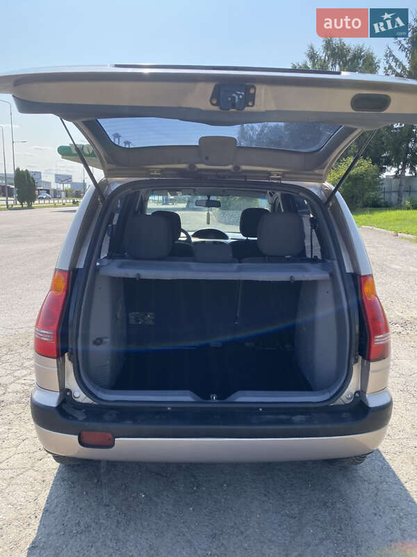 Минивэн Hyundai Matrix 2003 в Тернополе