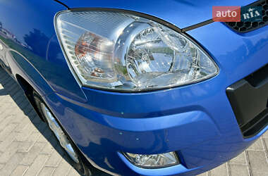 Минивэн Hyundai Matrix 2010 в 