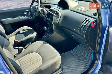 Минивэн Hyundai Matrix 2010 в 