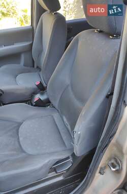 Минивэн Hyundai Matrix 2007 в  фото 3 Минивэн Hyundai Matrix 2007 в