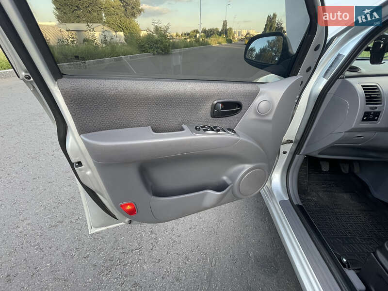 Минивэн Hyundai Matrix 2007 в Хмельнике