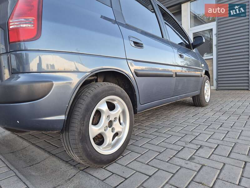 Минивэн Hyundai Matrix 2004 в Черкассах