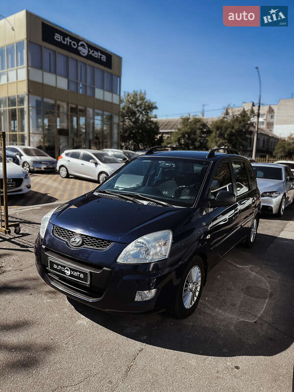 Минивэн Hyundai Matrix 2008 в Николаеве фото 3 Минивэн Hyundai Matrix 2008 в Николаеве