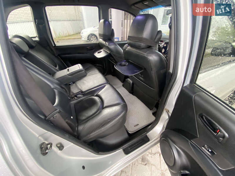 Мінівен Hyundai Matrix 2002 в Житомирі