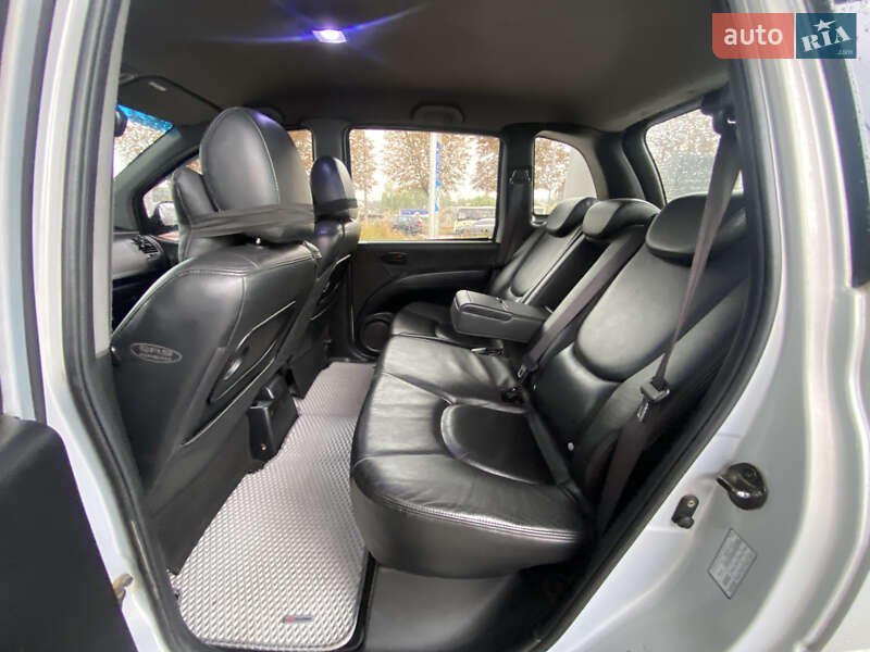 Мінівен Hyundai Matrix 2002 в Житомирі