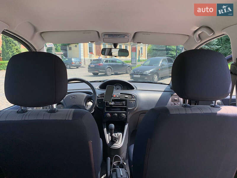 Минивэн Hyundai Matrix 2008 в Луцке