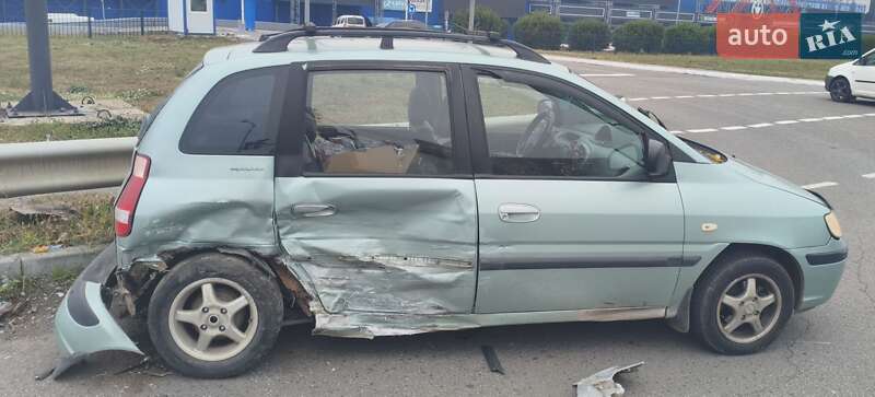 Мінівен Hyundai Matrix 2006 в 