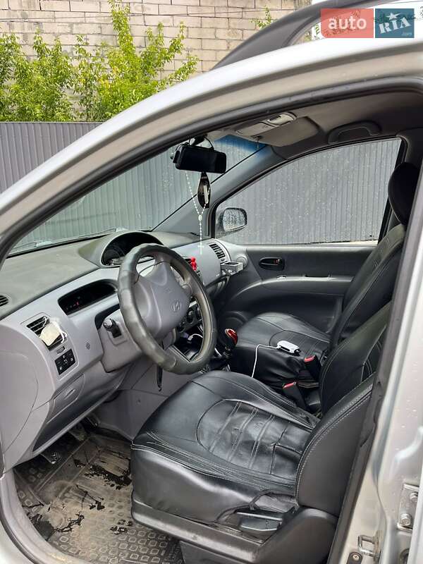 Мінівен Hyundai Matrix 2007 в Дніпрі