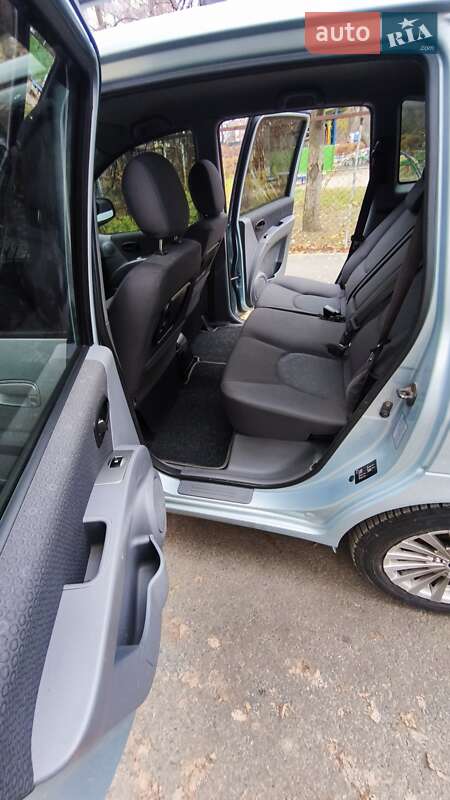 Мінівен Hyundai Matrix 2007 в Дніпрі