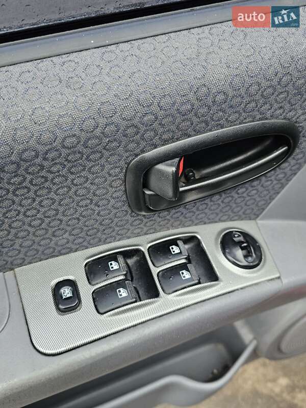 Минивэн Hyundai Matrix 2006 в Киеве