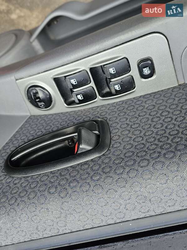 Минивэн Hyundai Matrix 2006 в Киеве