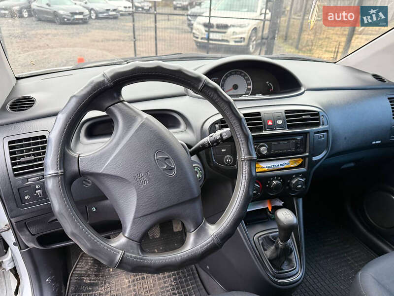Мінівен Hyundai Matrix 2008 в Умані