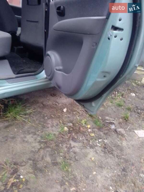 Минивэн Hyundai Matrix 2006 в Киеве фото 7 Минивэн Hyundai Matrix 2006 в Киеве