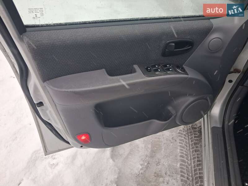 Минивэн Hyundai Matrix 2007 в Киеве