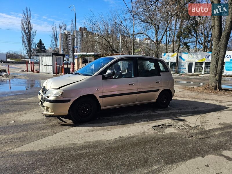 Минивэн Hyundai Matrix 2006 в Киеве