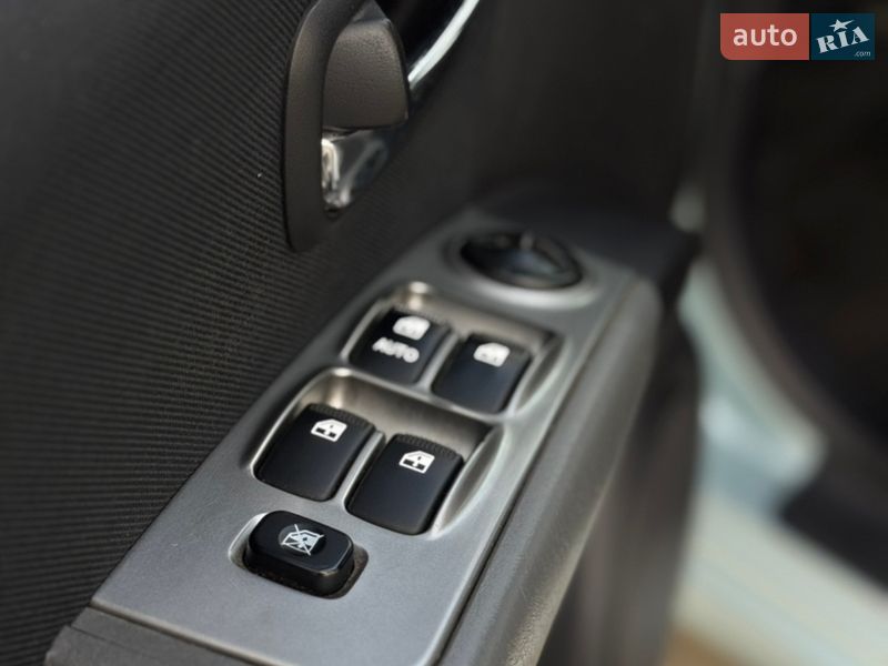 Минивэн Hyundai Matrix 2010 в Днепре