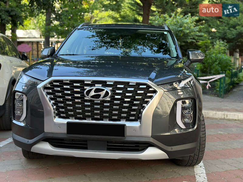 Позашляховик / Кросовер Hyundai Palisade 2020 в  фото Позашляховик / Кросовер Hyundai Palisade 2020 в