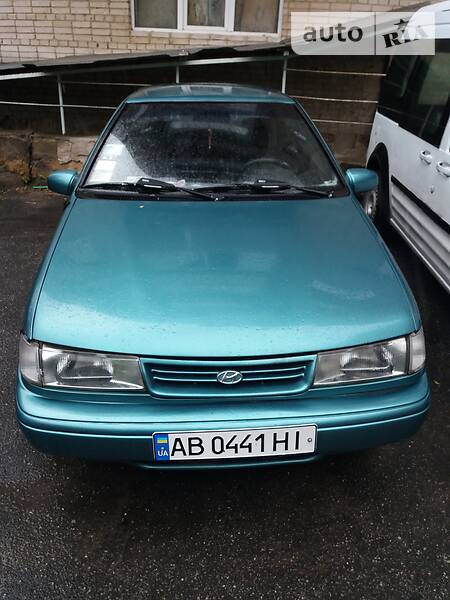 Седан Hyundai Pony 1994 в Виннице