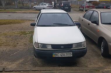 Седан Hyundai Pony 1993 в Новояворовске