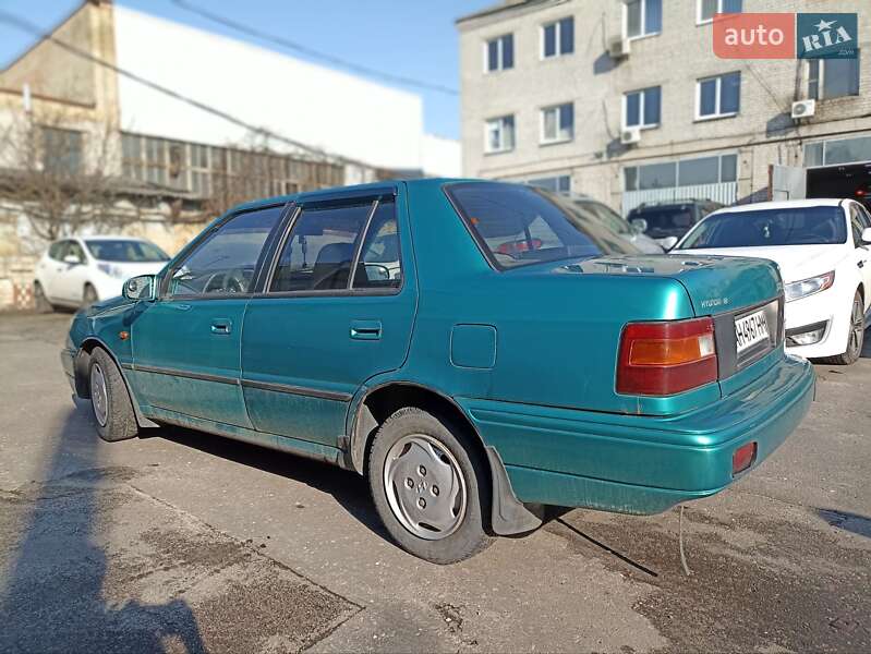 Седан Hyundai Pony 1994 в Києві