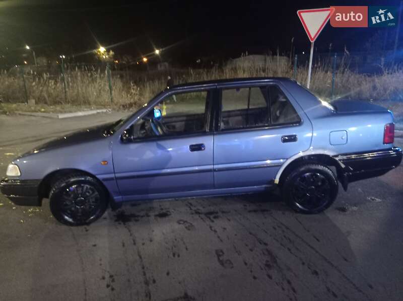 Седан Hyundai Pony 1994 в Днепре