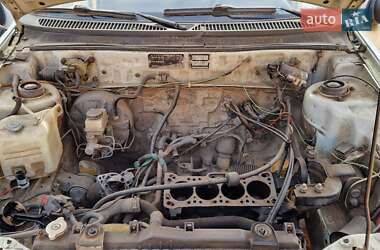 Седан Hyundai Pony 1993 в 