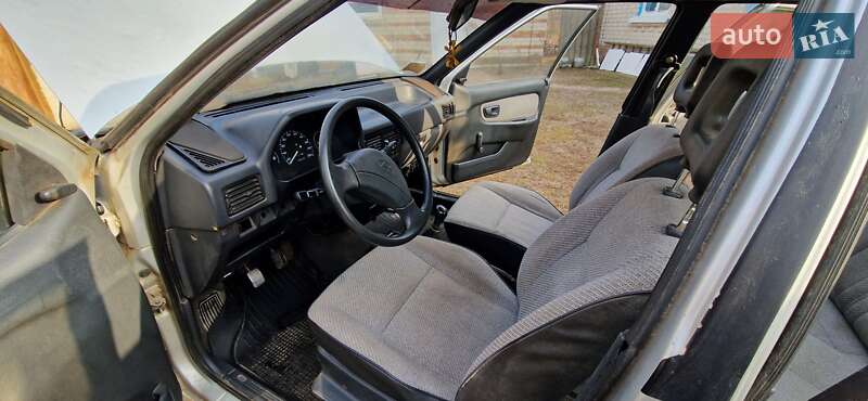 Седан Hyundai Pony 1993 в Луцке