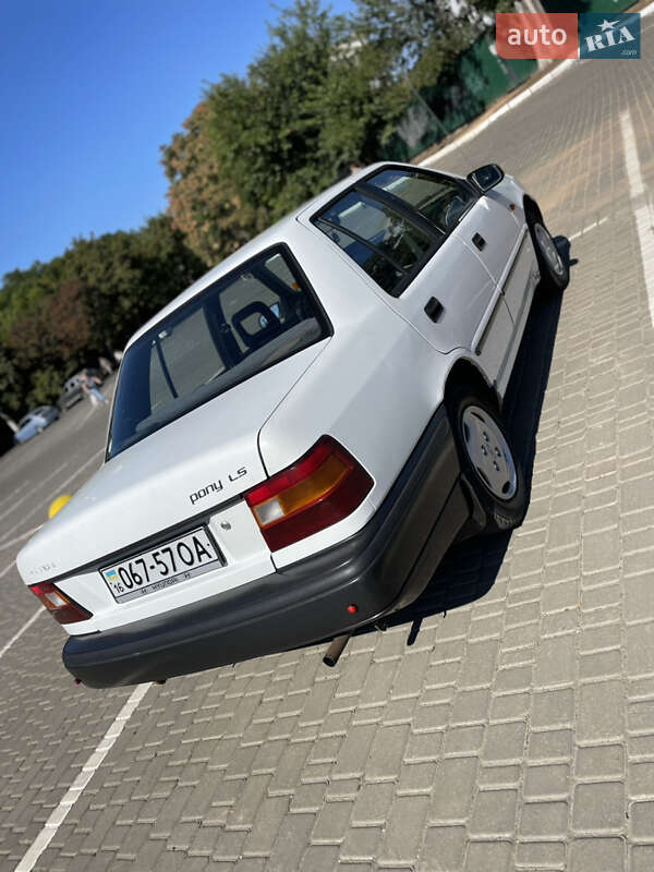 Седан Hyundai Pony 1994 в Одессе