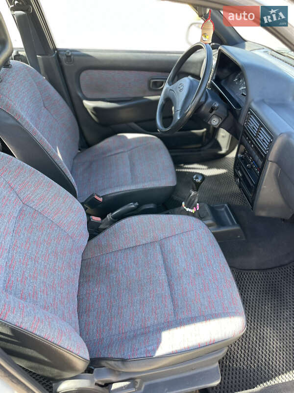 Седан Hyundai Pony 1994 в Одессе