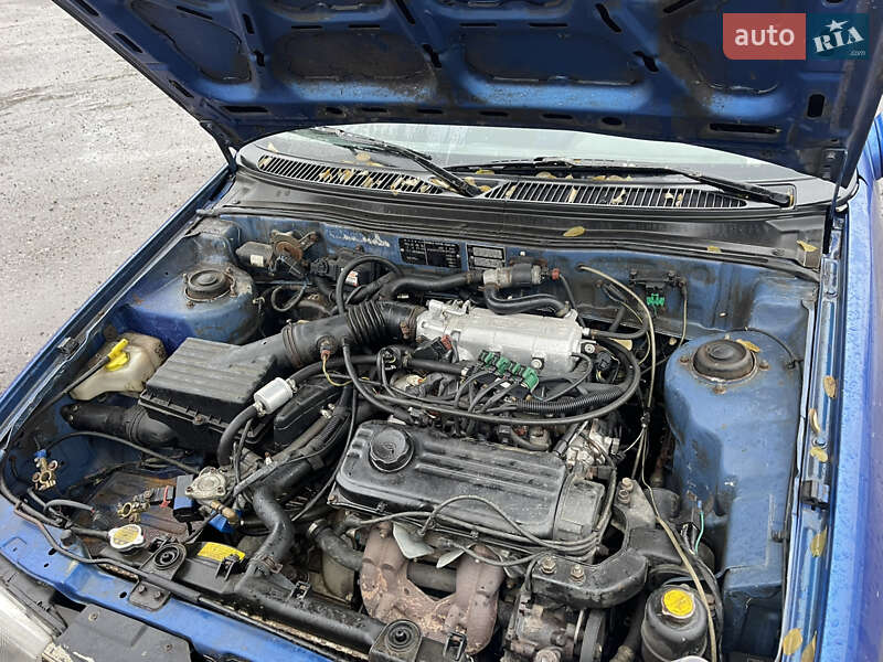 Седан Hyundai Pony 1993 в Золотоноші