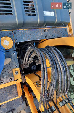 Колесный экскаватор Hyundai R 140LS-9 2013 в 