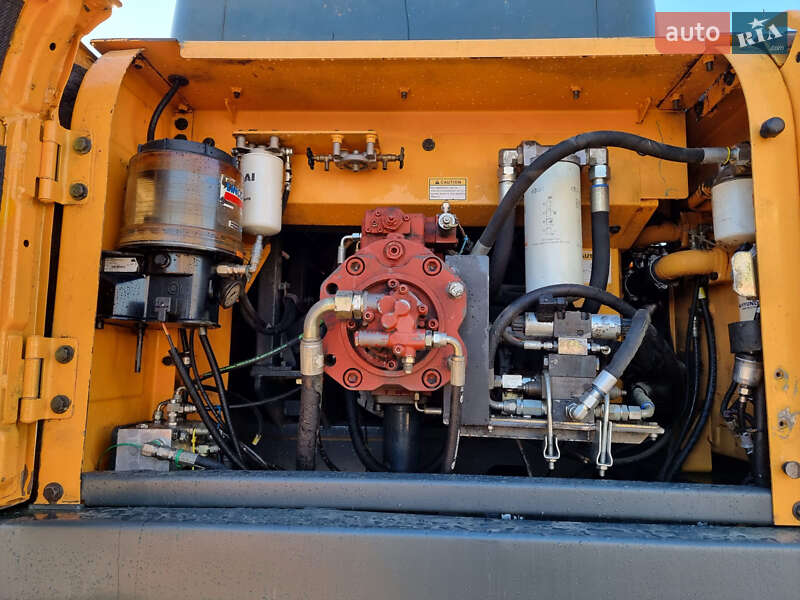 Гусеничный экскаватор Hyundai R 380LC-9A 2016 в Одессе