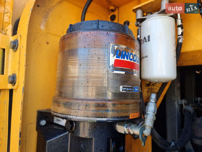 Гусеничный экскаватор Hyundai R 380LC-9A 2016 в Одессе