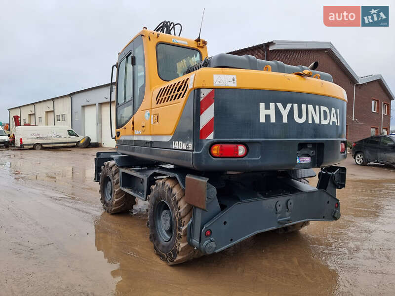 Колесный экскаватор Hyundai R 2014 в Одессе