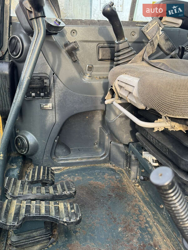 Миниэкскаватор Hyundai ROBEX 2017 в Недобоевцах