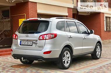 Внедорожник / Кроссовер Hyundai Santa FE 2010 в Ужгороде