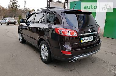 Внедорожник / Кроссовер Hyundai Santa FE 2011 в Мерефа