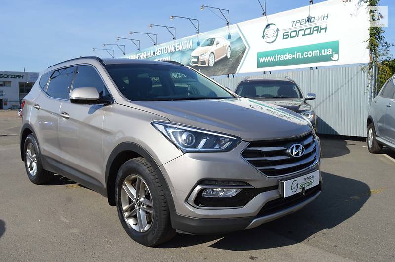 Внедорожник / Кроссовер Hyundai Santa FE 2016 в Киеве