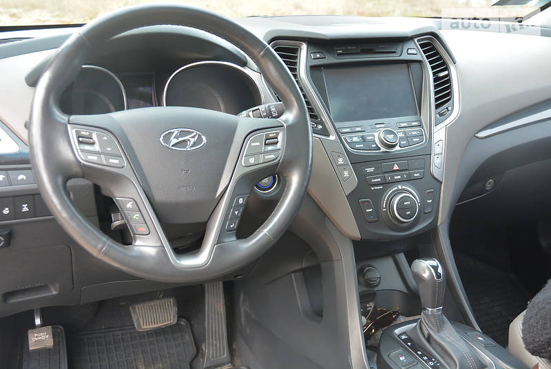 Позашляховик / Кросовер Hyundai Santa FE 2014 в Сваляві